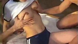 Японскую тинку трахают (без цензуры) - порно видео