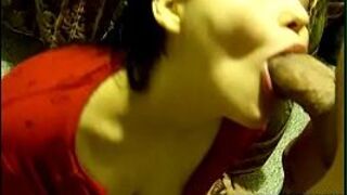 Мачеха любит член - порно видео